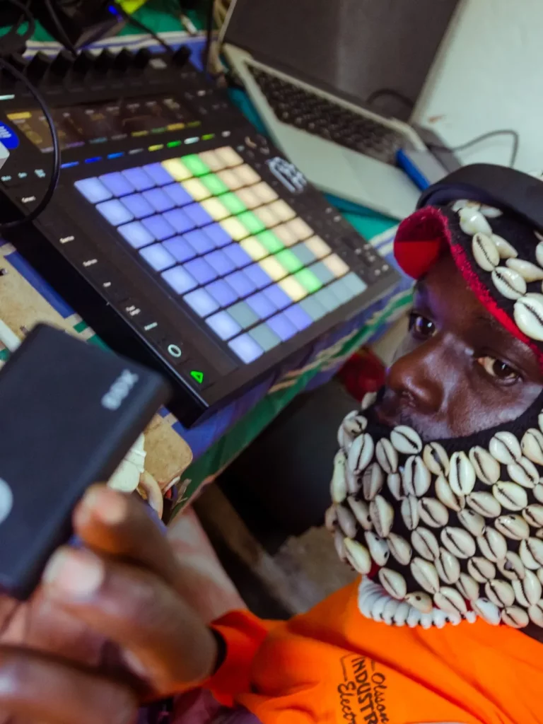 Bakisimbatronics